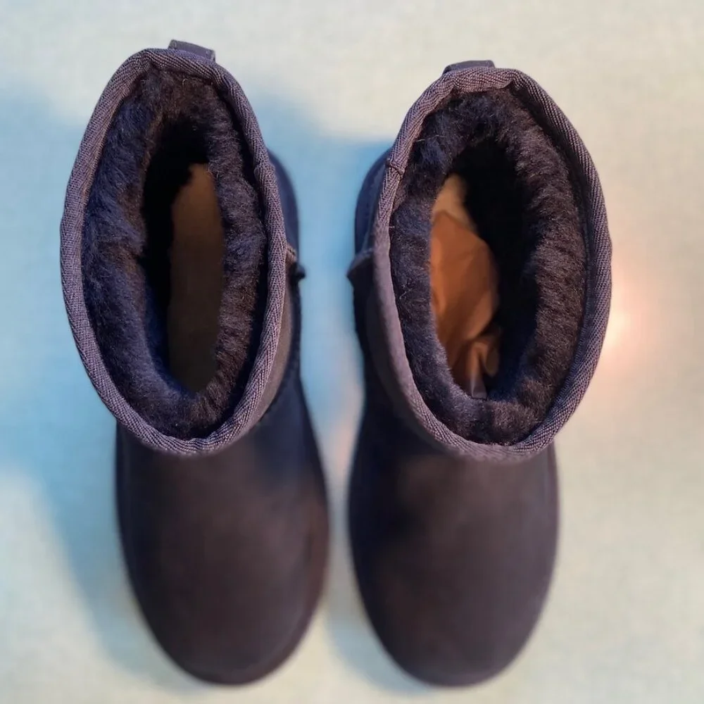 UGG Classic Mini II Genuine Shearling Lined Boot, Women's Size 5, New W/O Box